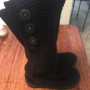 Ugg knit boots